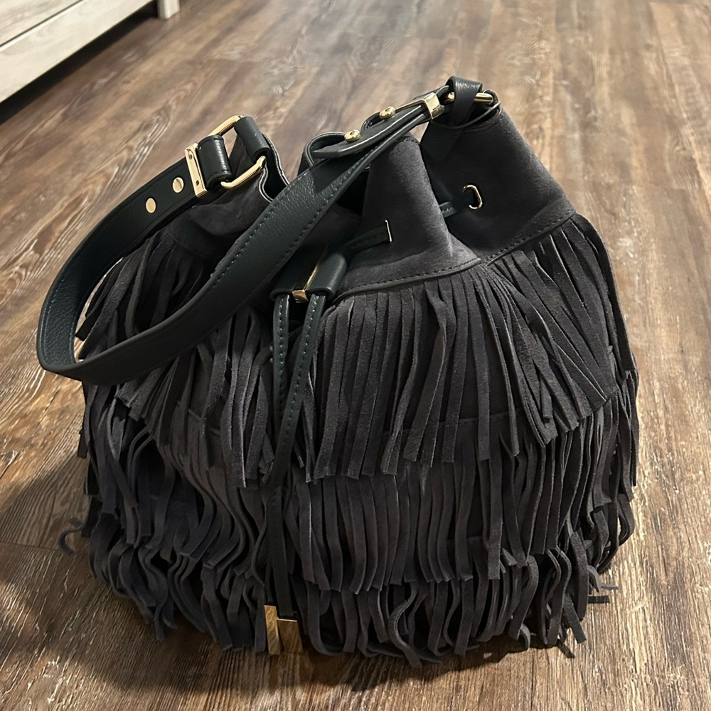 Vince Camuto Medium size purse